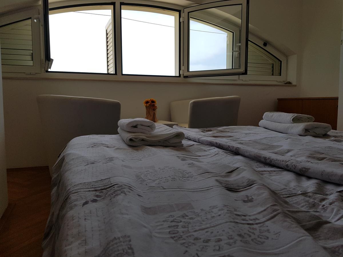 Apartment Dove With Sea View And Free Parking Dubrovnik Ngoại thất bức ảnh